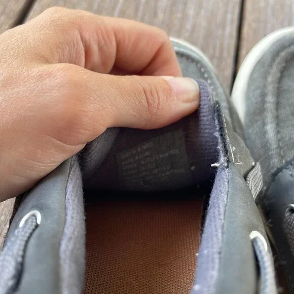 Boys canvas grey shoes size 4 - Picture 5 of 6